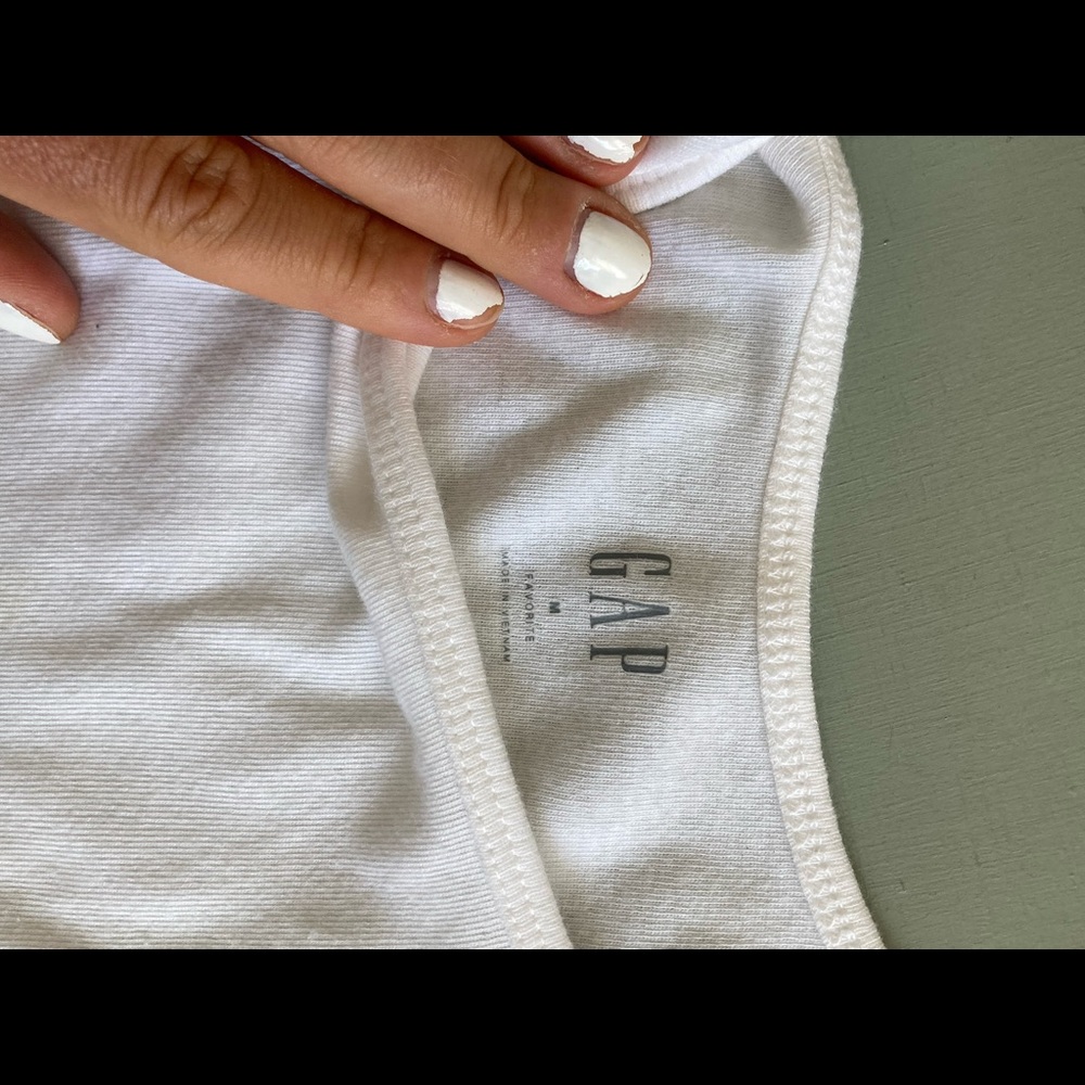 White Gap cotton tank top